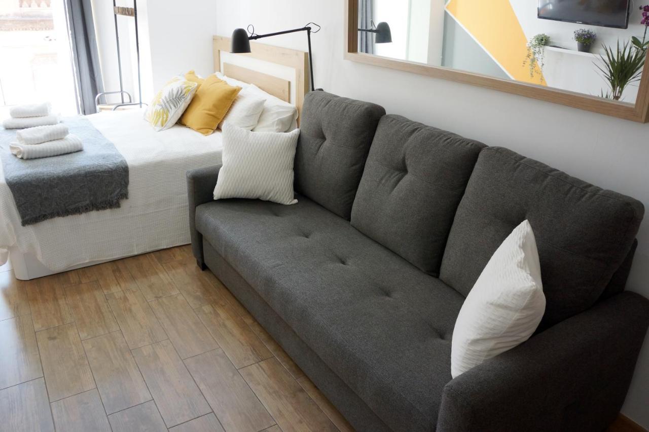Barcelona Cozy Apartment لوسبيتاليت دي يوبريغات المظهر الخارجي الصورة